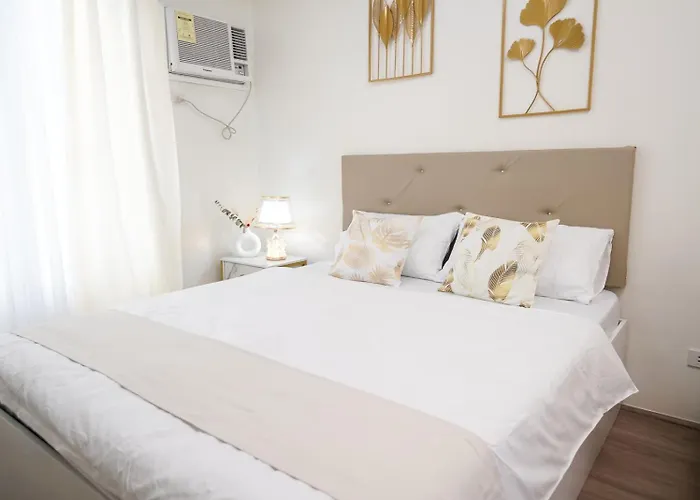 The Median Near It Park 아파트호텔 4*