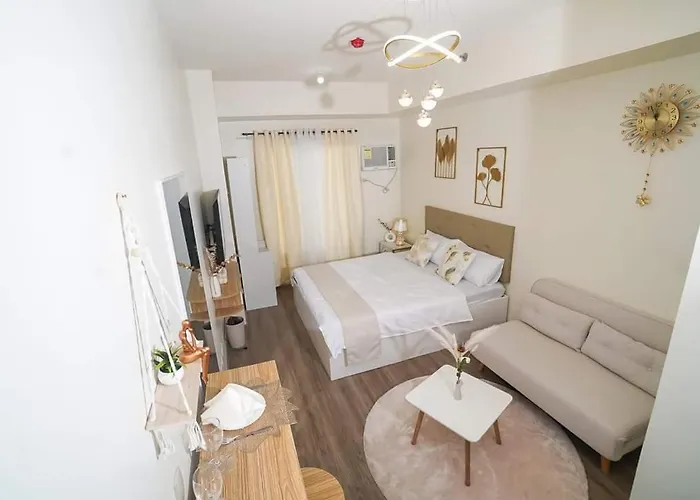 The Median Near It Park 세부
