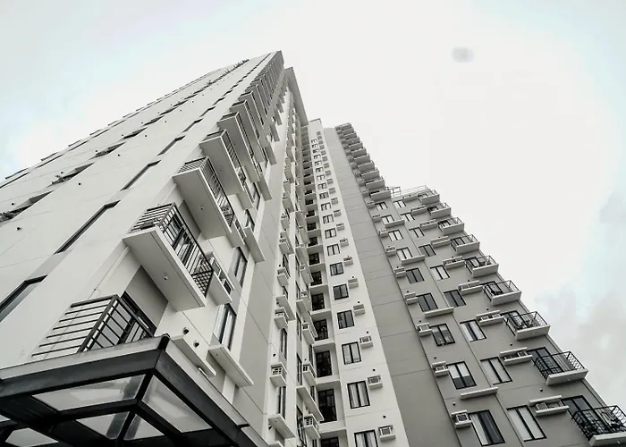 The Median Near It Park 세부